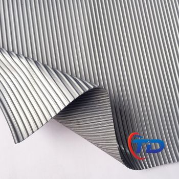 Thảm nhựa sọc dài