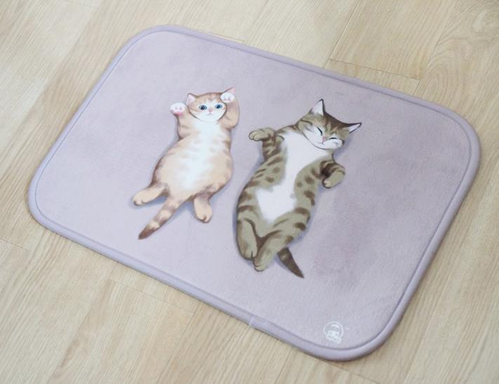 Mẫu thảm trải sàn hình mèo con cực kỳ cute, dễ thương dành cho bé