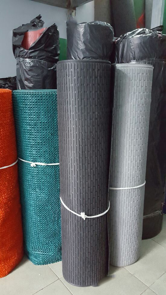 Thảm nhựa chốt Thảm nhựa que Thảm nhựa chống trơn trượt hành lang, bể bơi