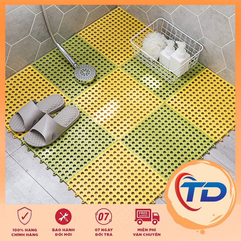 Thảm nhựa ghép 30*30cm có tính năng chống trơn, thoát nước rất hiệu quả.
